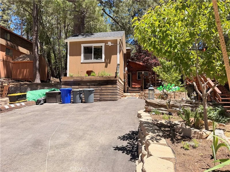 521 Fir Lane
