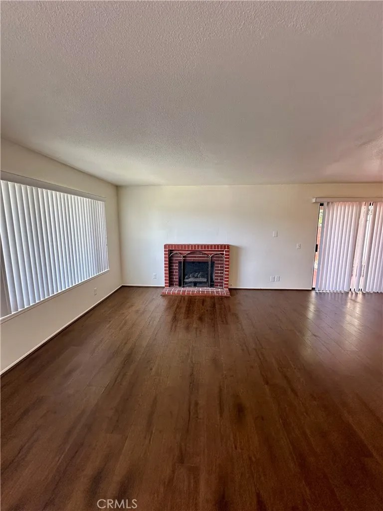 835 W Orangewood