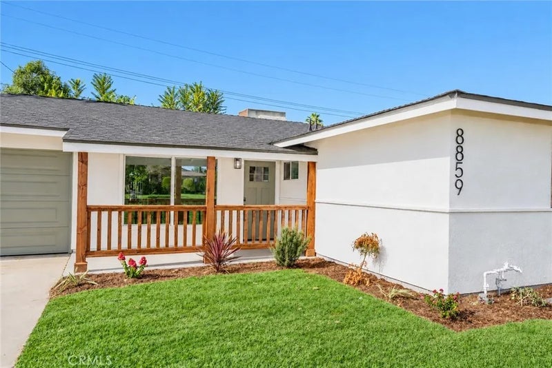8859 Glencoe Drive