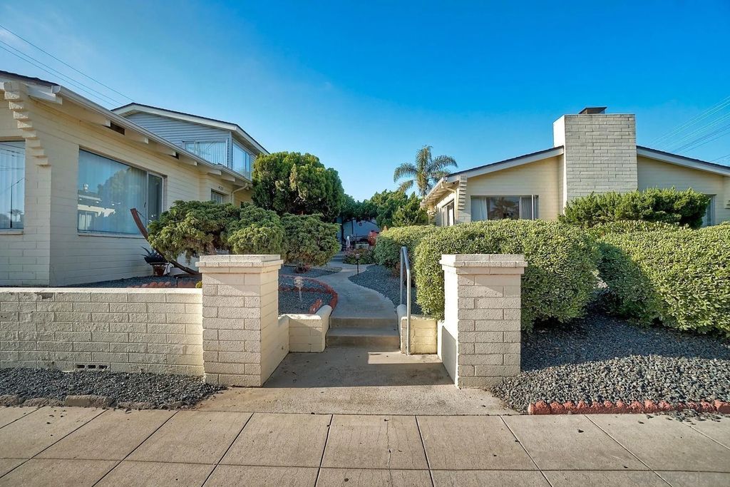 Photo of 428-38 Rosemont St, La Jolla, CA 92037 (MLS # 260008602)