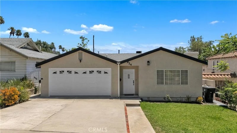 924 E Tujunga