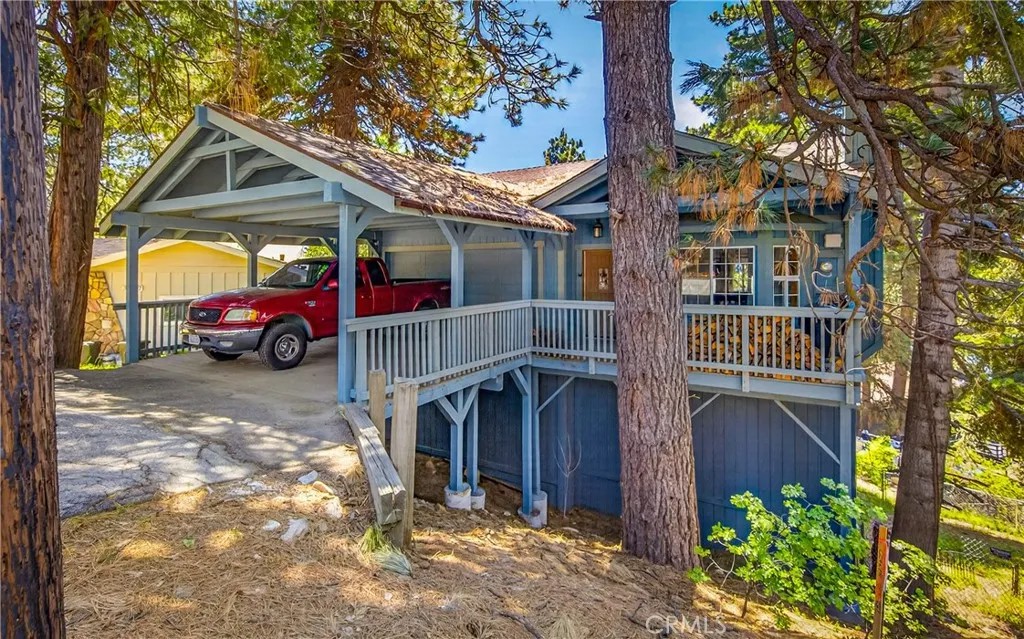 30949 Wild Oak