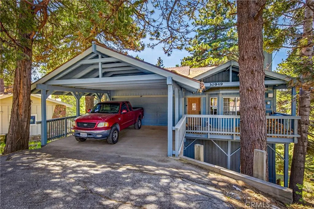 30949 Wild Oak