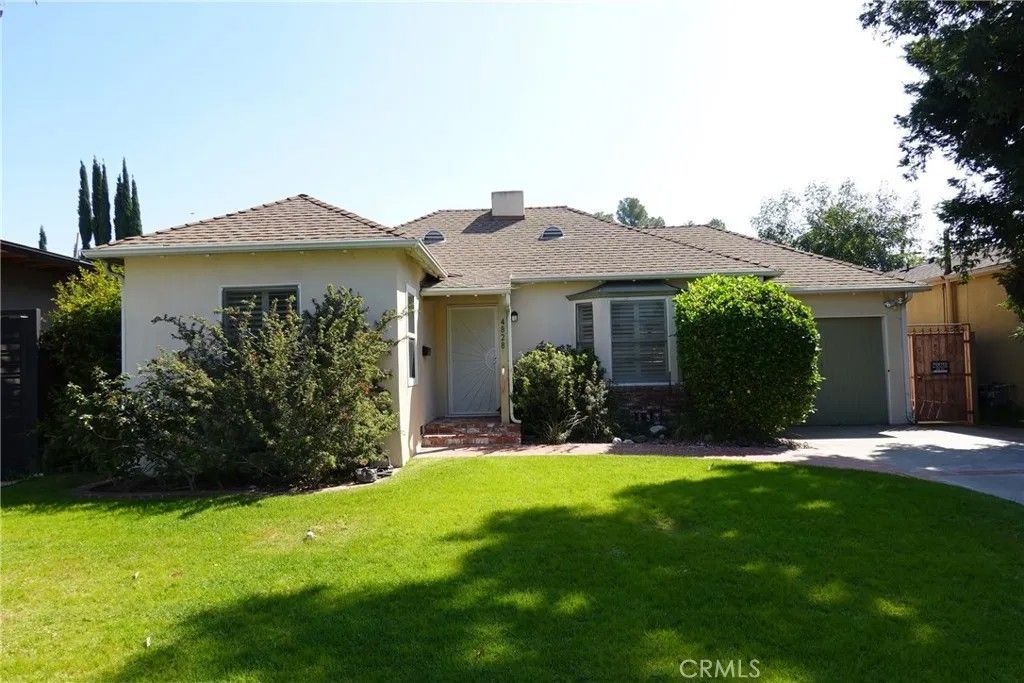 Photo of 4828 Norwich Avenue, Sherman Oaks, CA 91403 (MLS # GD26063350)