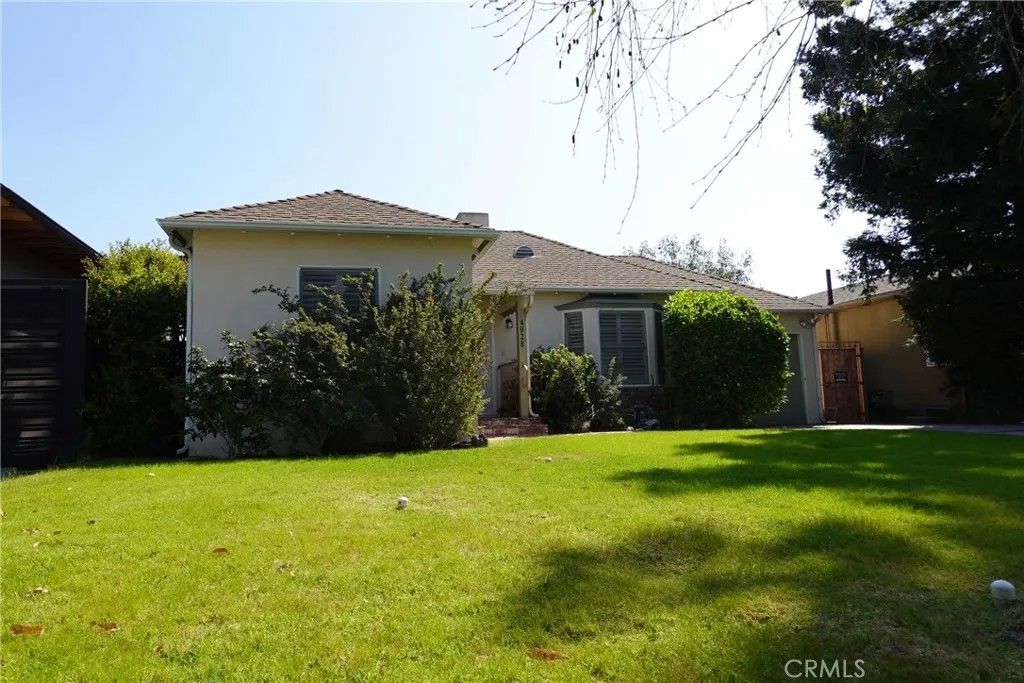 Photo of 4828 Norwich Avenue, Sherman Oaks, CA 91403 (MLS # GD26063350)