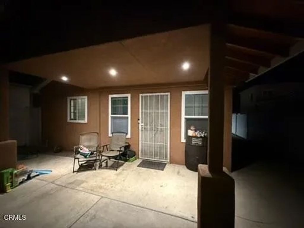 Photo of 336 E Harvard Boulevard, Santa Paula, CA 93060 (MLS # V1-32869)