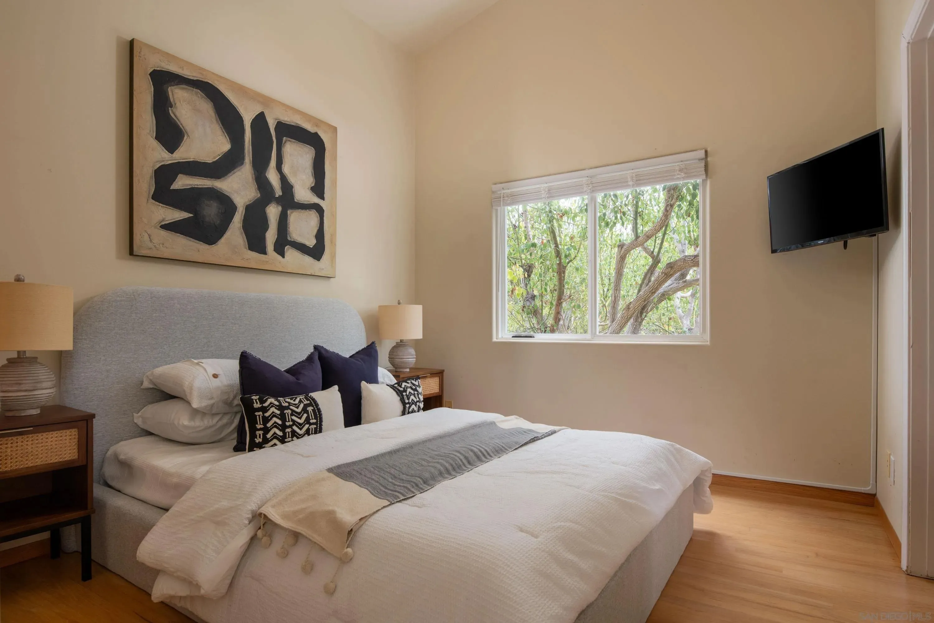 La Jolla, California 92037, United States, 4 Bedrooms Bedrooms, ,4 BathroomsBathrooms,Residential,Active,184616