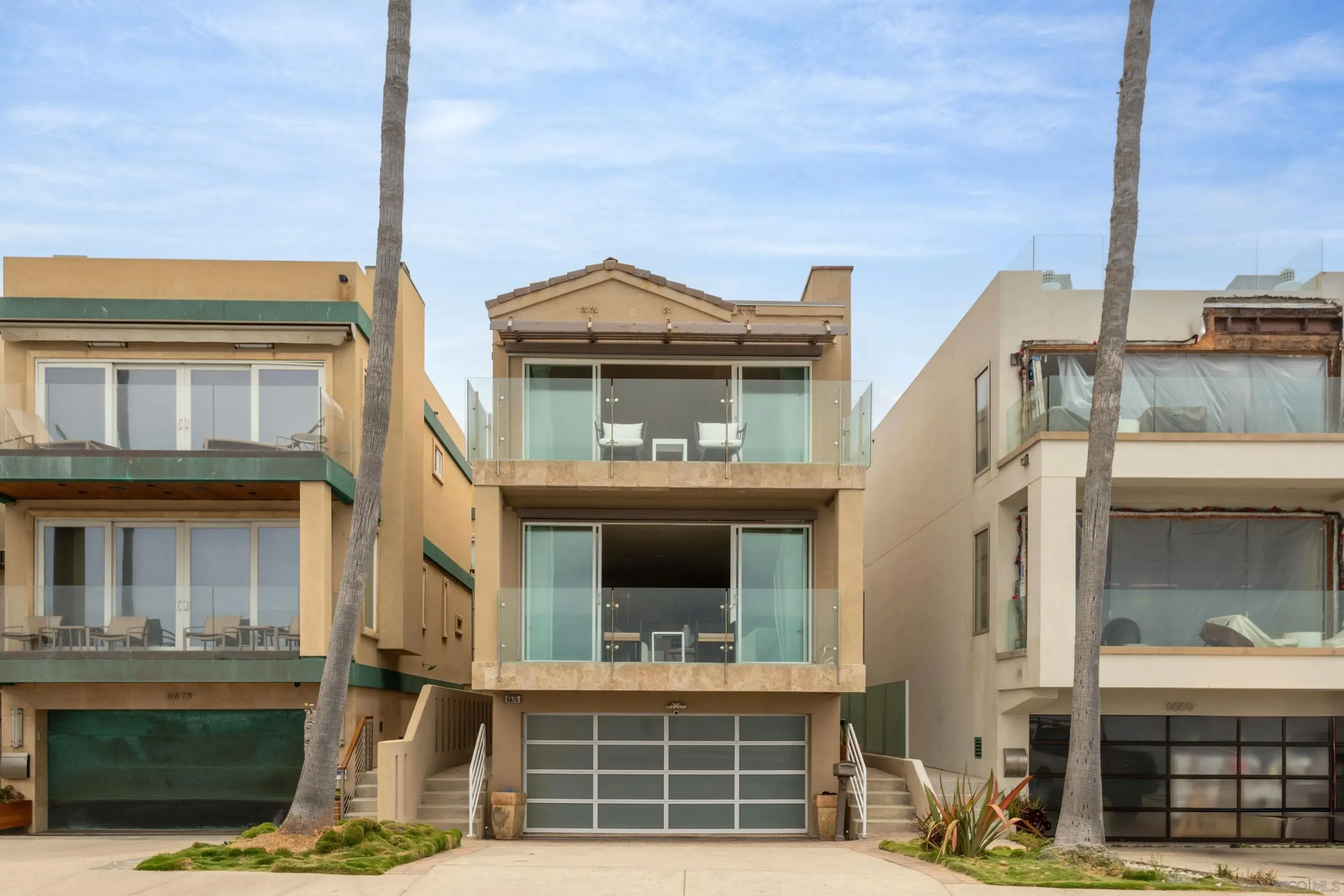 La Jolla, California 92037, United States, 4 Bedrooms Bedrooms, ,4 BathroomsBathrooms,Residential,Active,184616