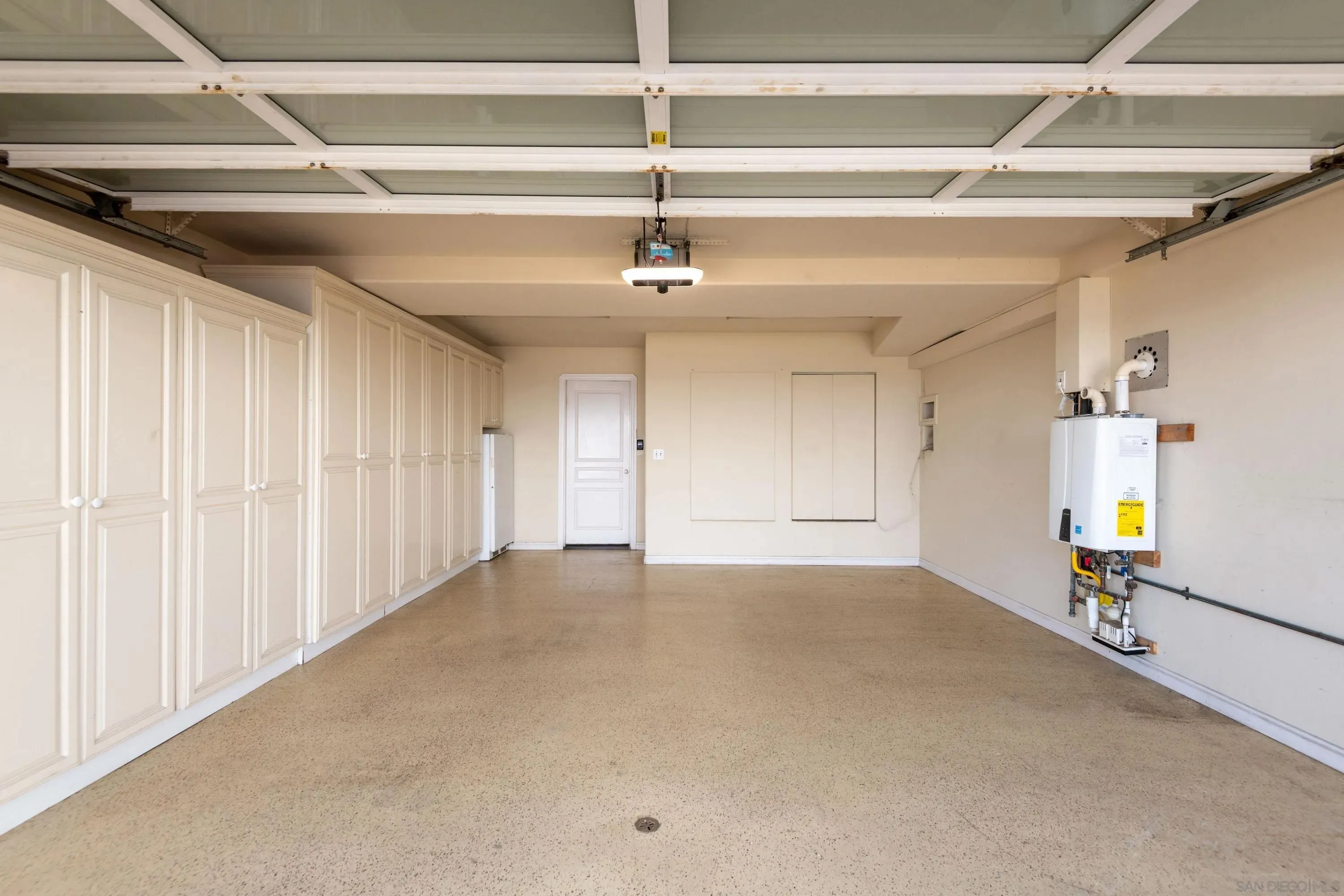 La Jolla, California 92037, United States, 4 Bedrooms Bedrooms, ,4 BathroomsBathrooms,Residential,Active,184616