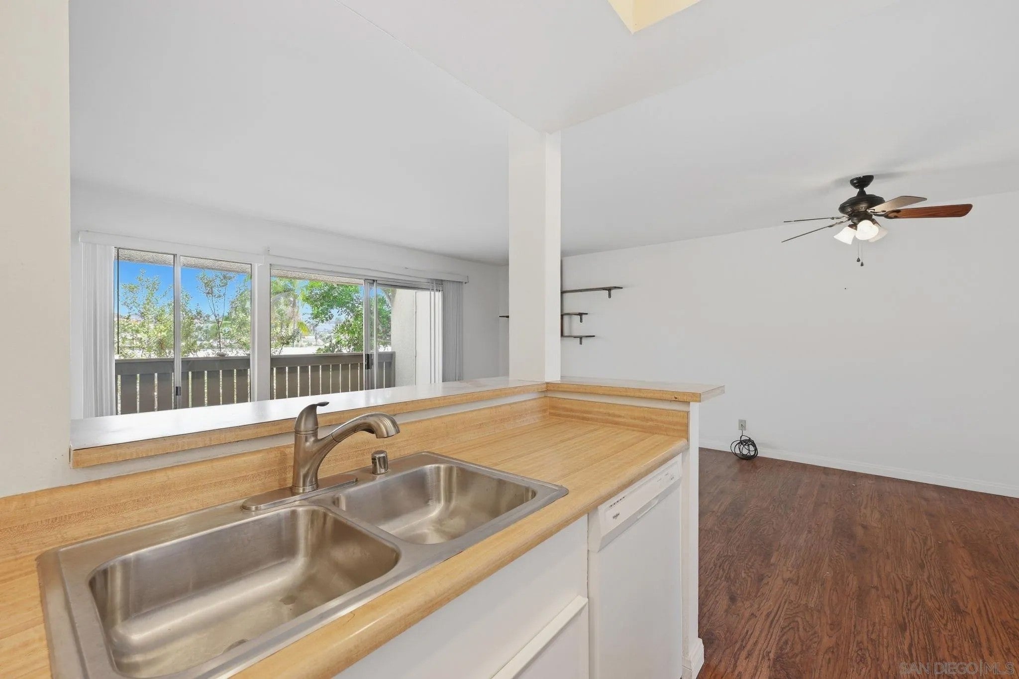 155 W Glaucus C