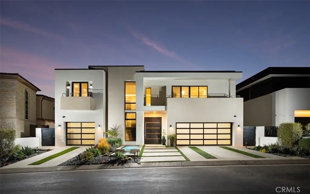 Photo of 7 Pacific Wave Cir, Dana Point, CA 92629 (MLS # OC25280233)