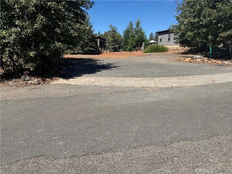 1611 Timber Walk