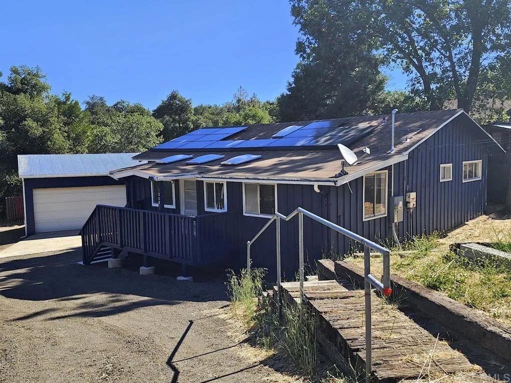 Photo of 1008 Manzanita Drive, Julian, CA 92036 (MLS # PTP2605473)