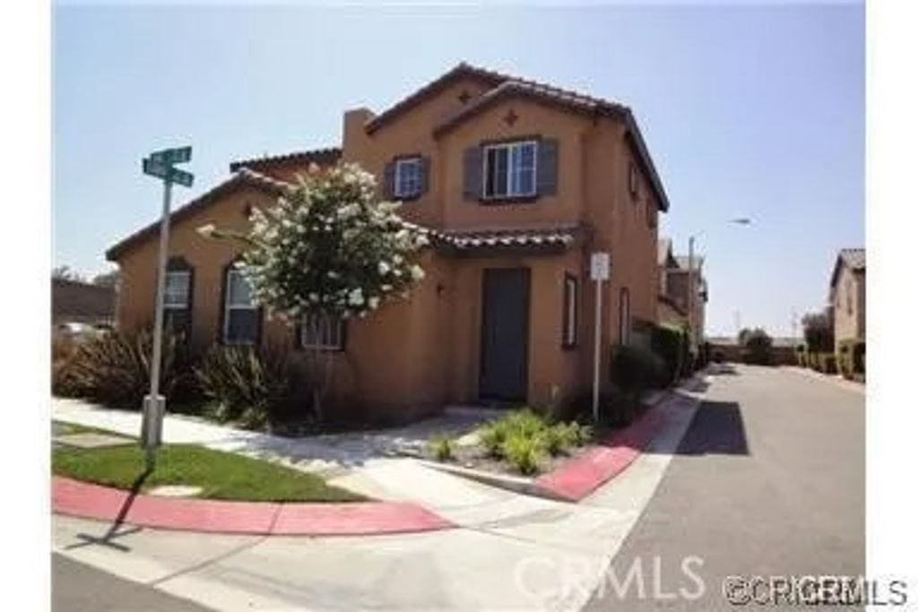 Photo of 1882 Lobo, Riverside, CA 92501 (MLS # IV26042739)