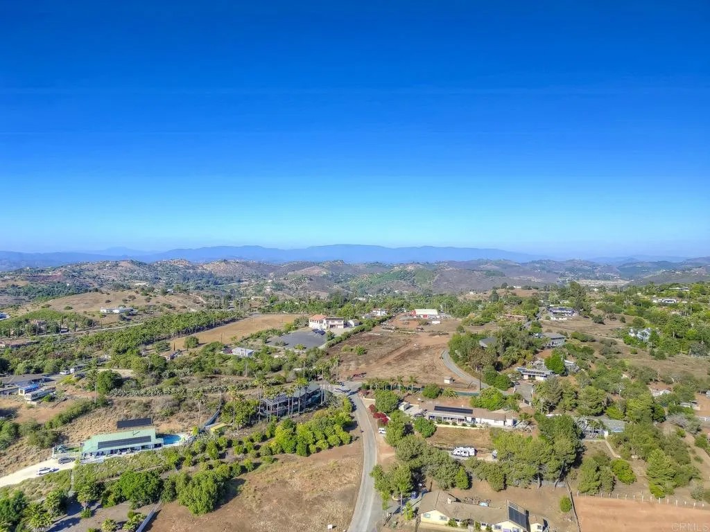 929 Chumash Trail