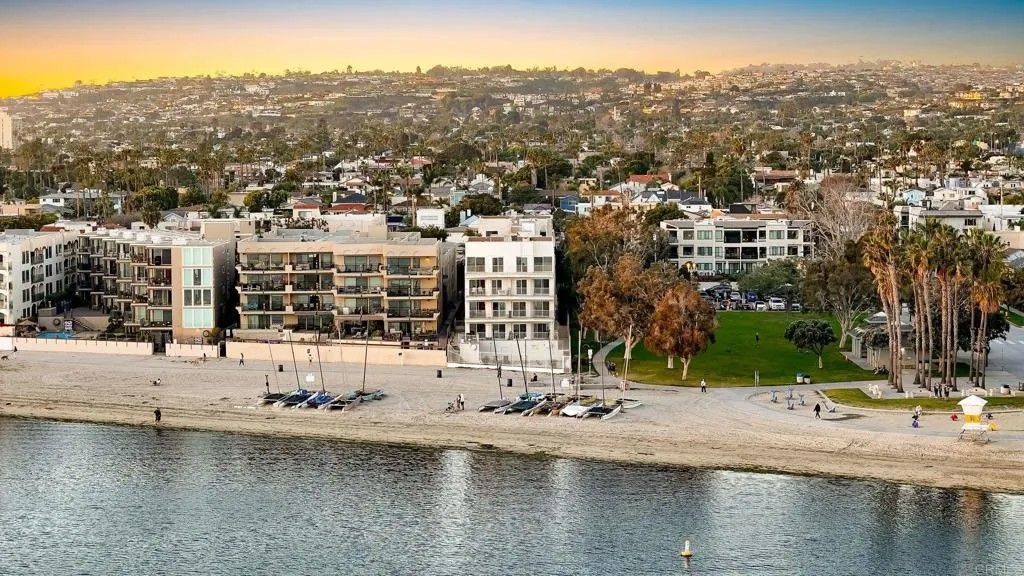 Photo of 1251 Parker Pl #2J, San Diego, CA 92109 (MLS # PTP2602835)