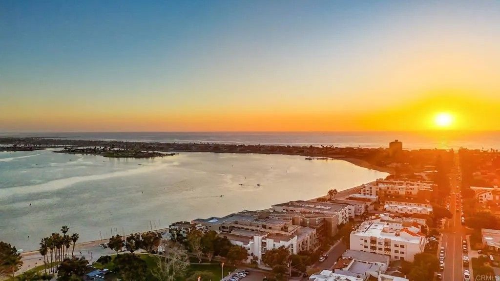 Photo of 1251 Parker Pl #2J, San Diego, CA 92109 (MLS # PTP2602835)