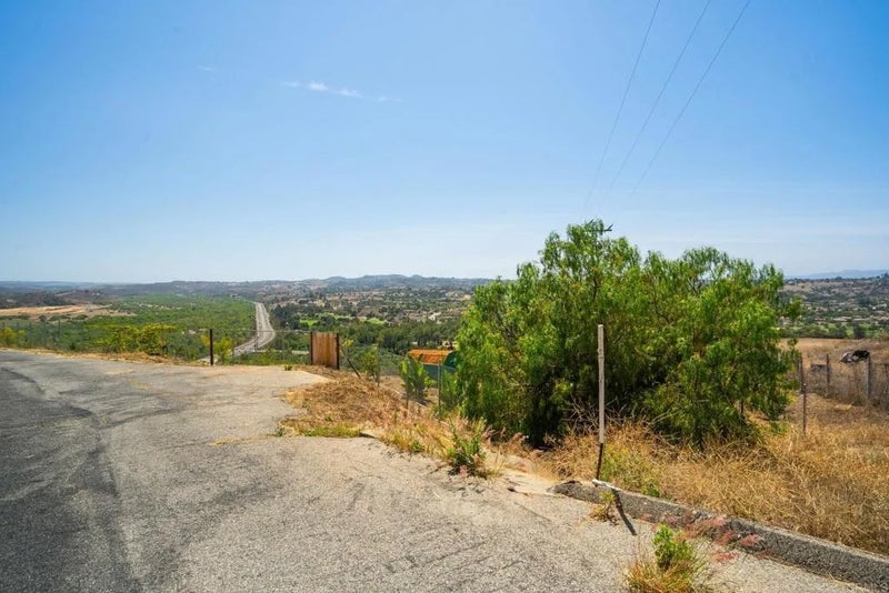 3503 Monserate Hill