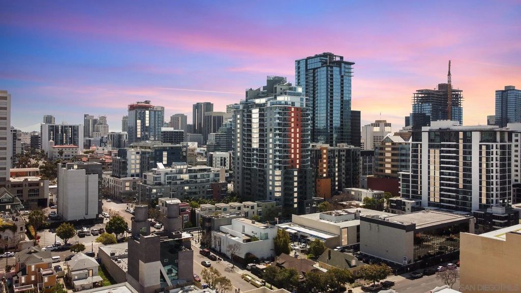 Photo of 300 W Beech St #1408, San Diego, CA 92101 (MLS # 260006203)