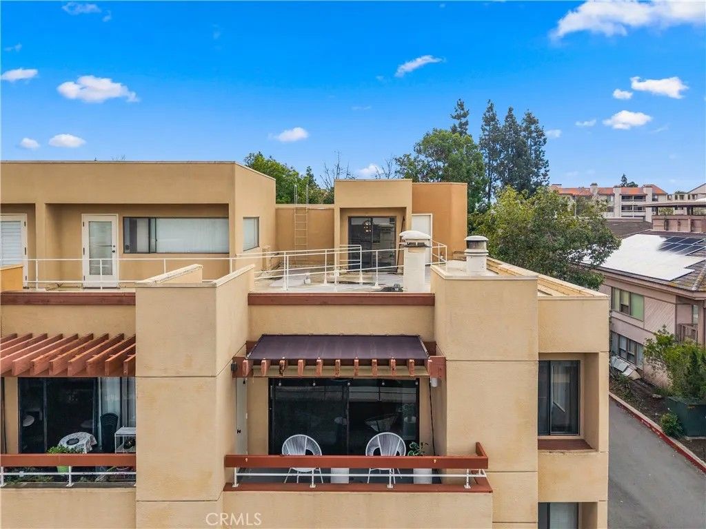 Photo of 7225 Navajo Road #237, San Diego, CA 92119 (MLS # SR26029870)