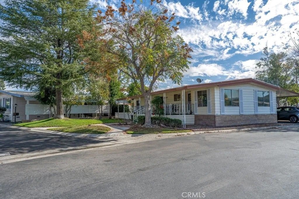 Photo of 21216 Blue Curl Way #212, Canyon Country, CA 91351 (MLS # SR26046819)