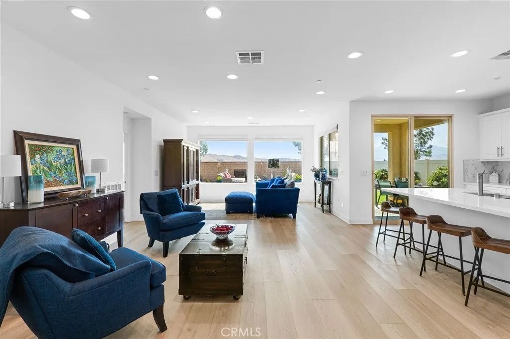 1510 Sky Vista