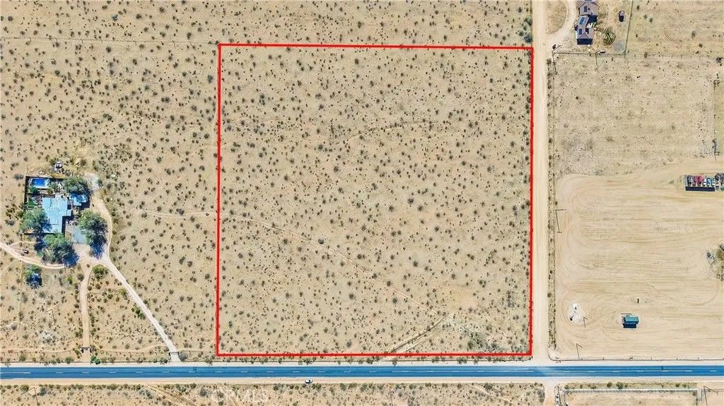 Photo of 0 Milpas Dr, Apple Valley, CA 92308 (MLS # HD26071429)