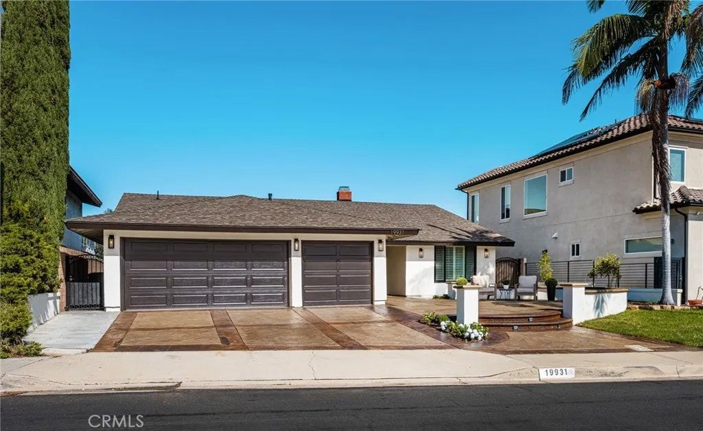 19931 Crestknoll