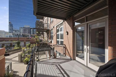 Tiny photo for 877 Island Avenue #312, San Diego, CA 92101 (MLS # 260003533)