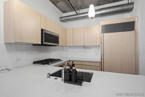 Tiny photo for 877 Island Avenue #312, San Diego, CA 92101 (MLS # 260003533)