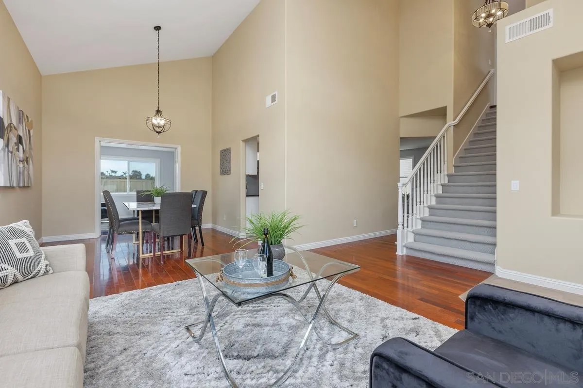 8893 ADOBE BLUFFS DR