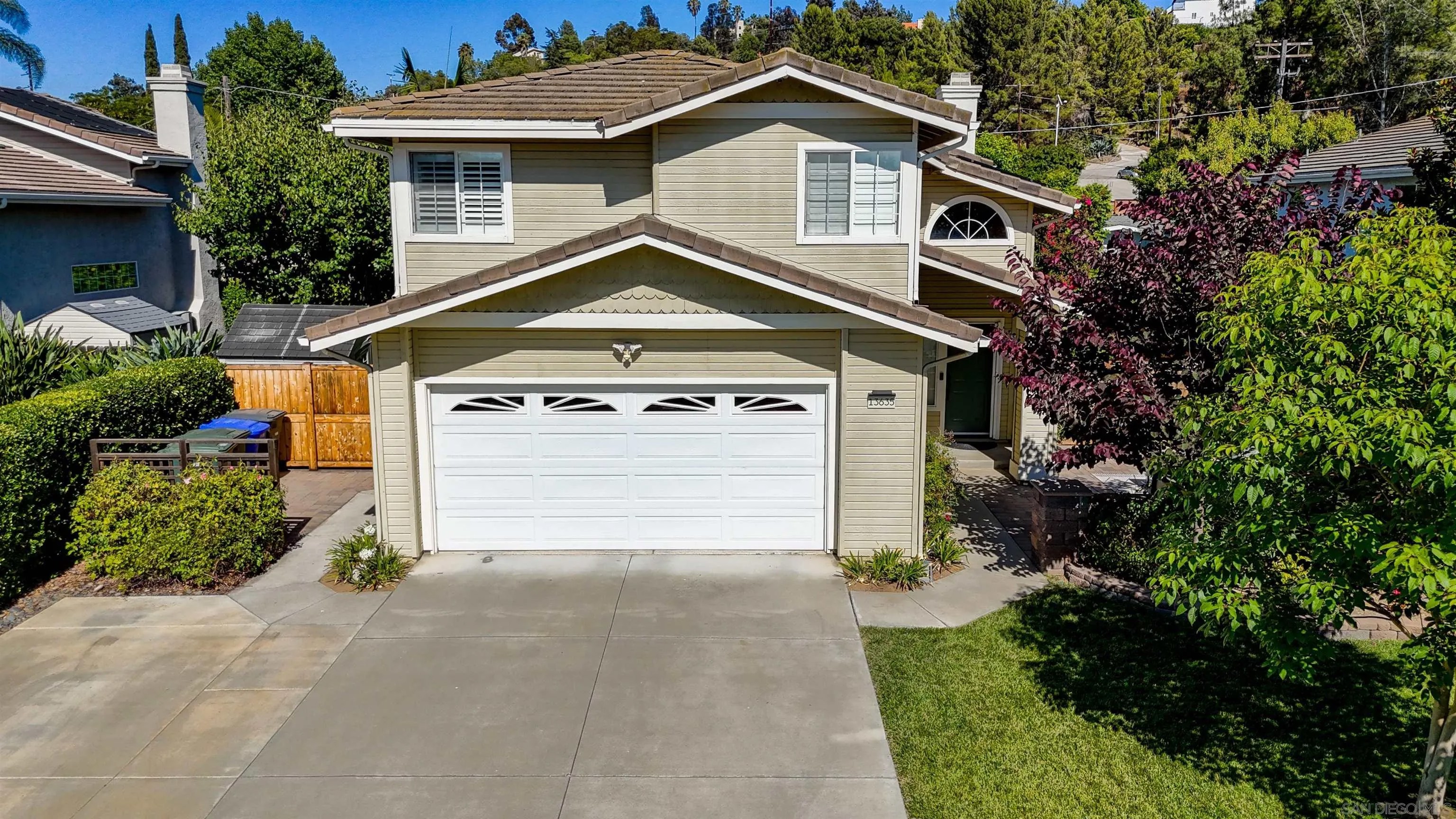 13635 Janeen Pl