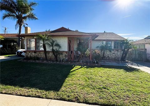 Photo of 1658 W 109th Place, Los Angeles, CA 90047 (MLS # CV26006984)