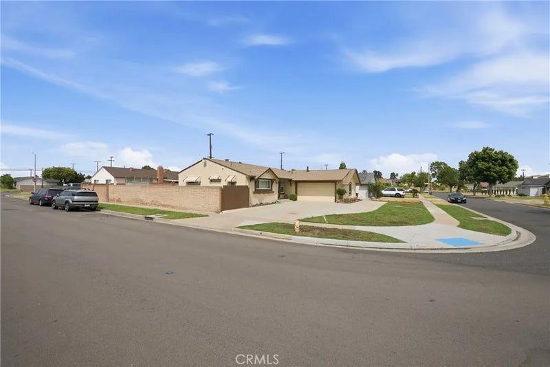 7279 Pierce Circle