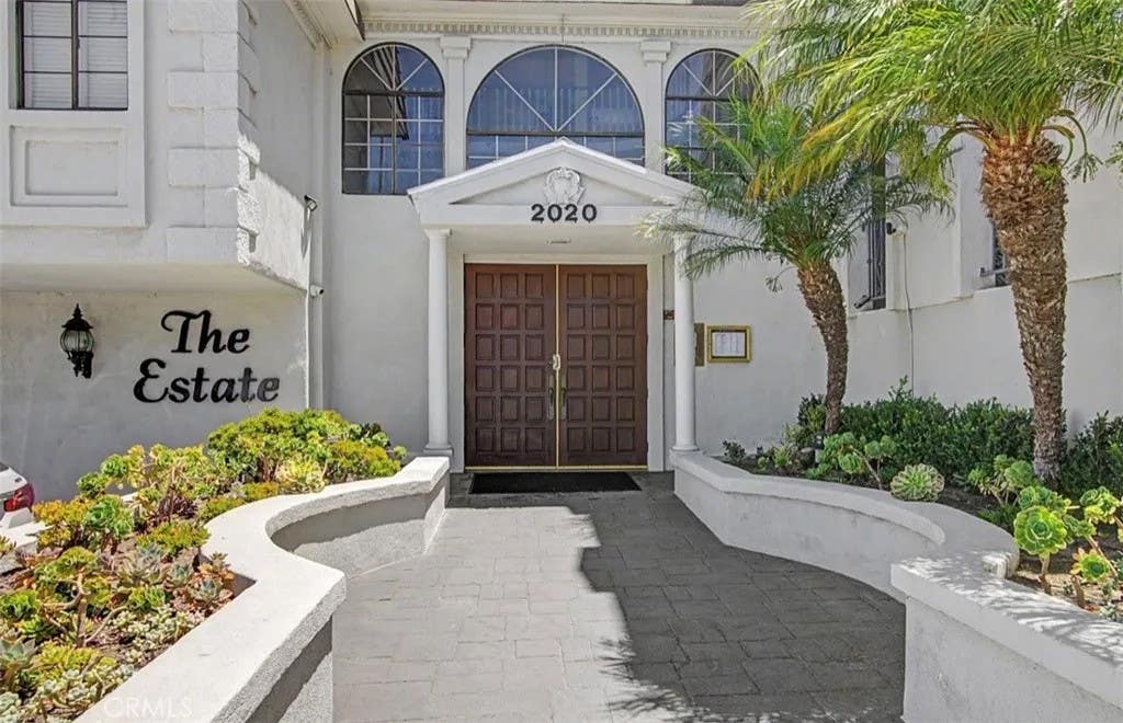 Photo of 2020 S Western AVE #3, San Pedro, CA 90732 (MLS # SB26186860)