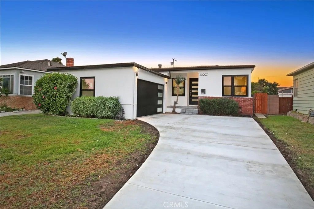 Photo of 20907 Halldale Ave, Torrance, CA 90501 (MLS # DW25234729)