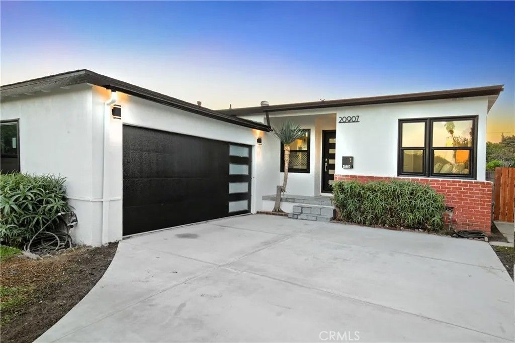 Photo of 20907 Halldale Ave, Torrance, CA 90501 (MLS # DW25234729)