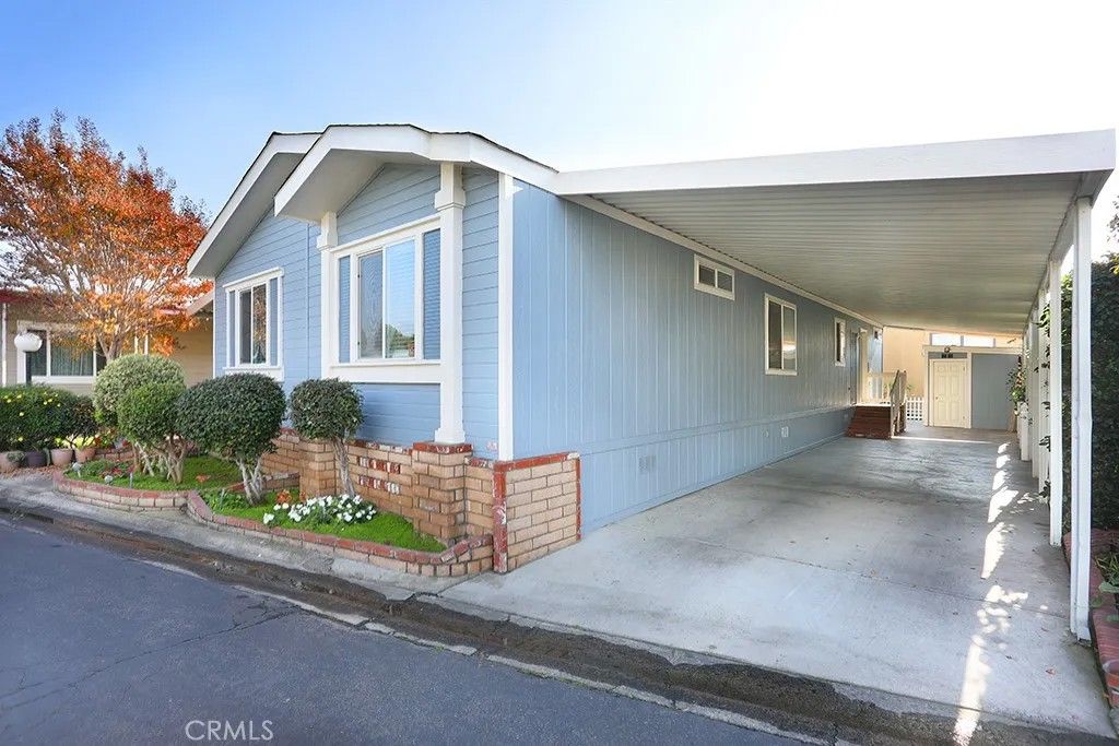 Photo of 61 Saddleback Rd, Tustin, CA 92780 (MLS # OC25271533)
