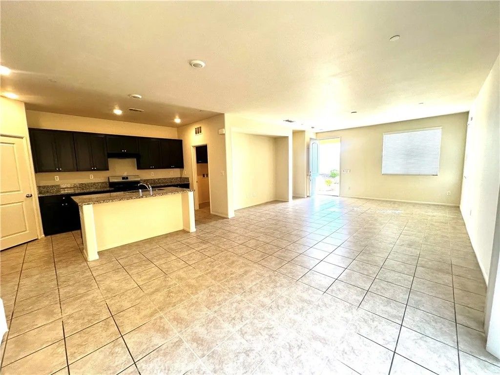 Photo of 2119 Lavender Ln, Colton, CA 92324 (MLS # IG26055310)