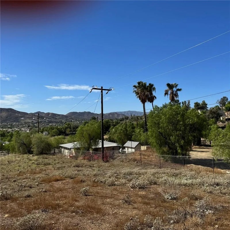 24460 Conejo