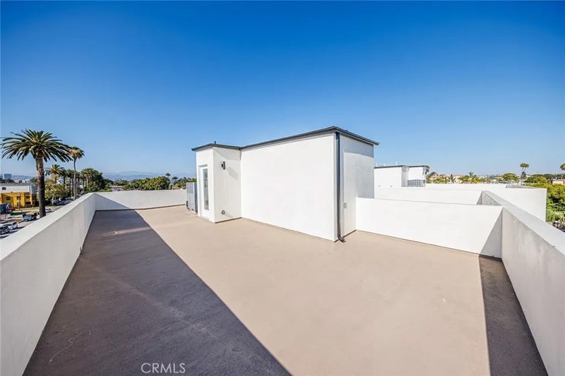 2938 S Sycamore