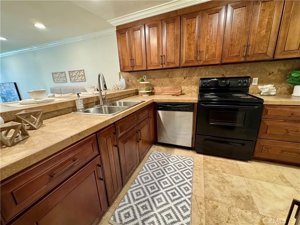 5104 Marina Pacifica Drive South