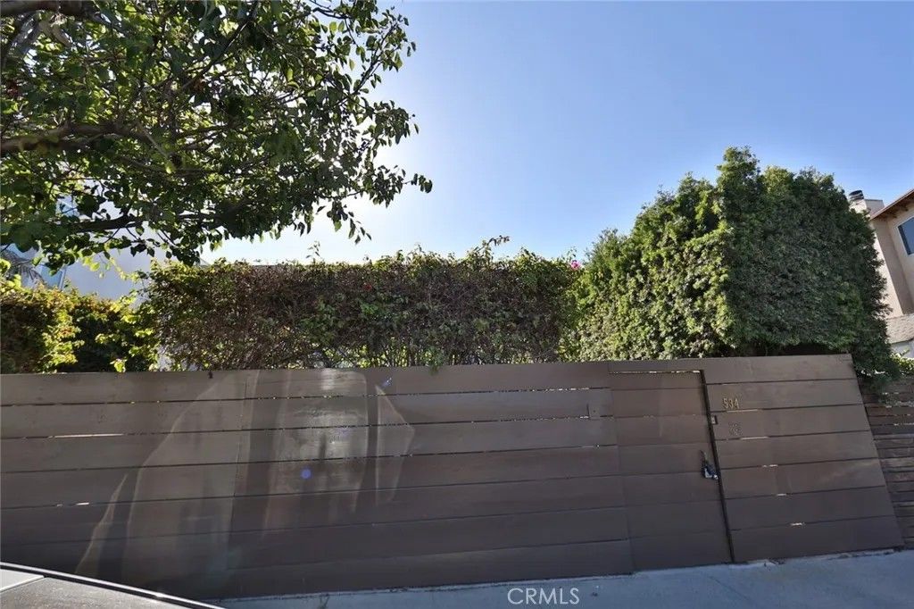 Photo of 534 Broadway St, Venice, CA 90291 (MLS # SR26033105)