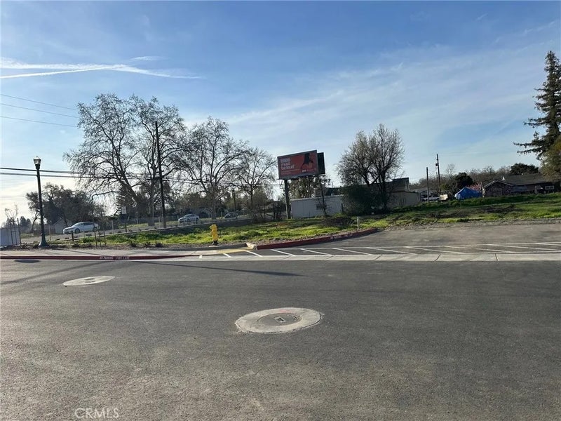 1425 HWY 99