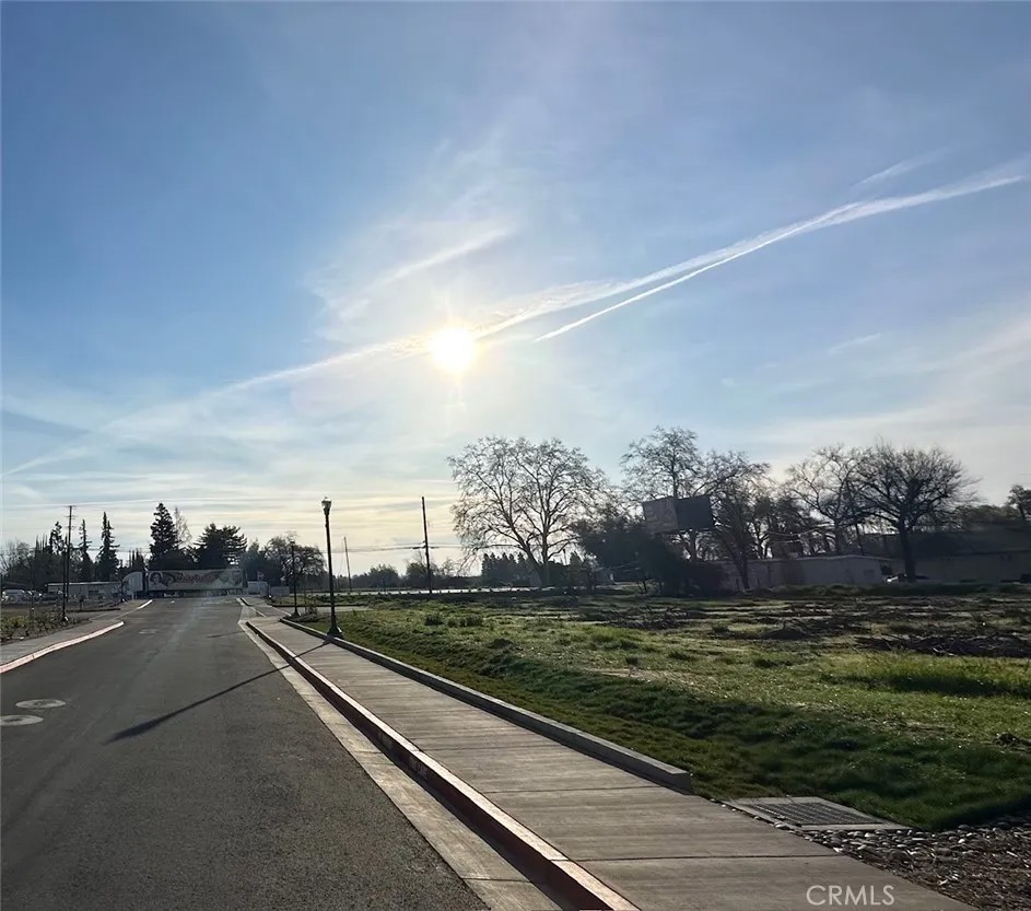 1425 HWY 99