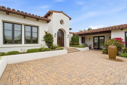 14942 Encendido San Diego CA 92127
