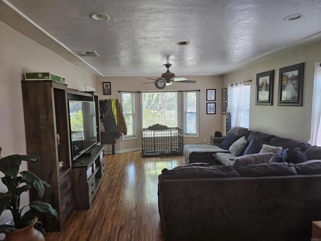 222 Los Alamos