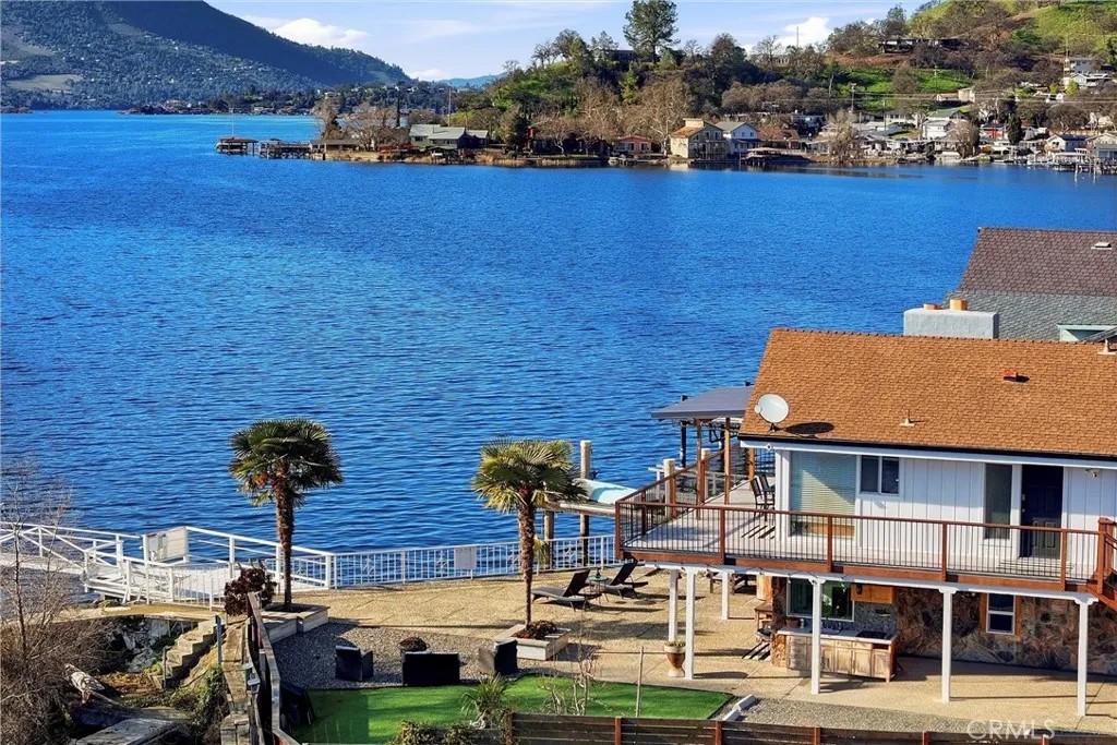13319 Lakeshore Drive
