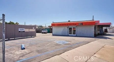 2352 Lomita