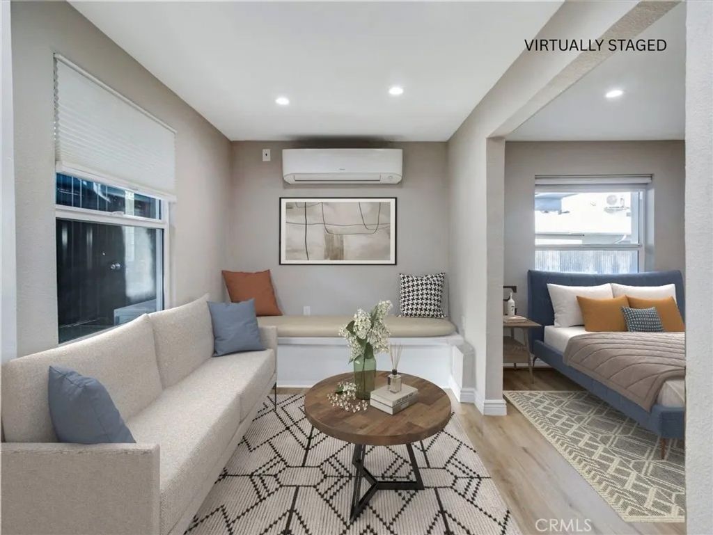 Photo of 985 Dexter Street, Los Angeles, CA 90042 (MLS # GD25277197)